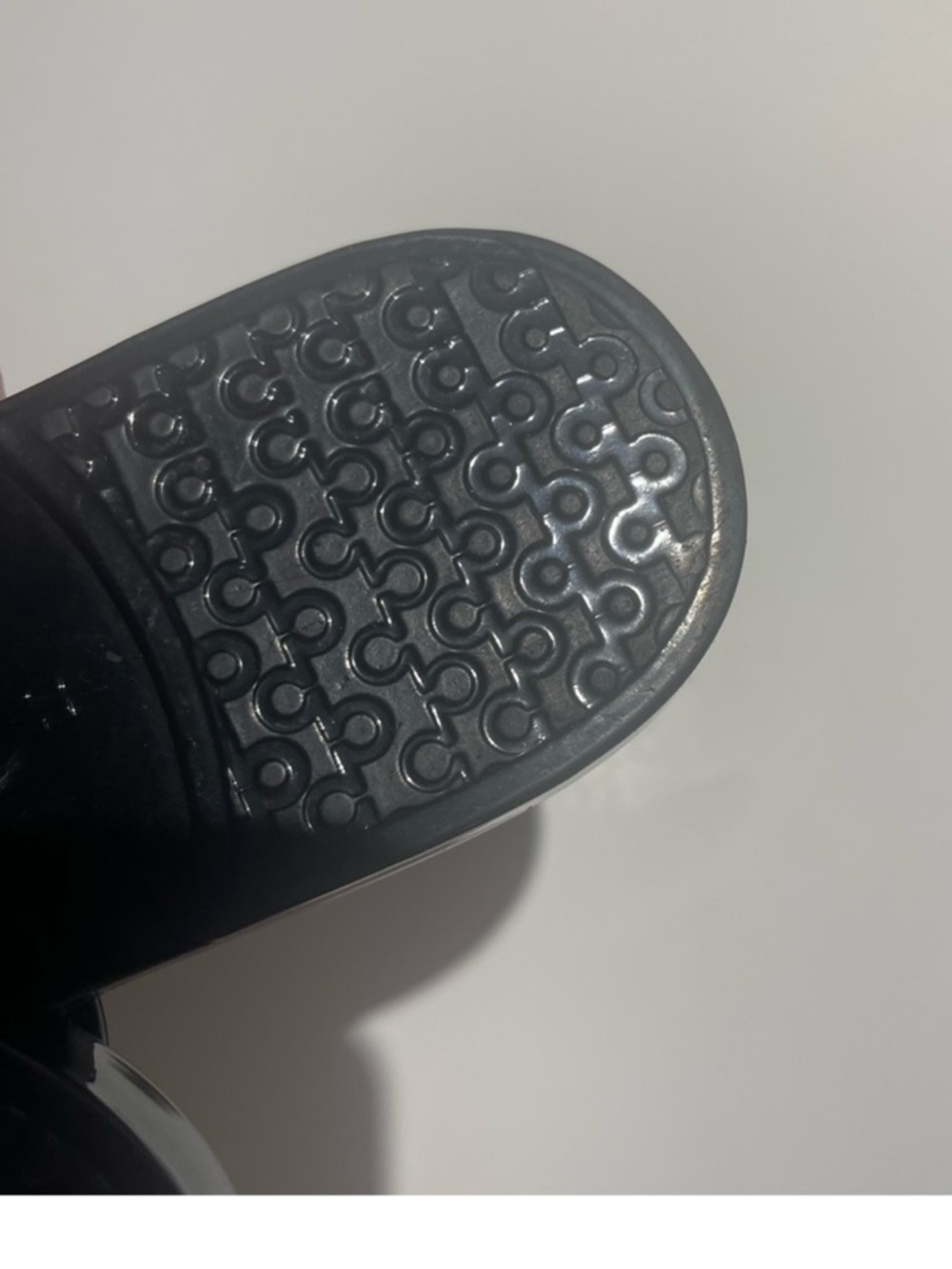 Salvatore Ferragamo Black Bow Jelly Thong Sandals with Gold Logo Accent - Picture 3 of 13